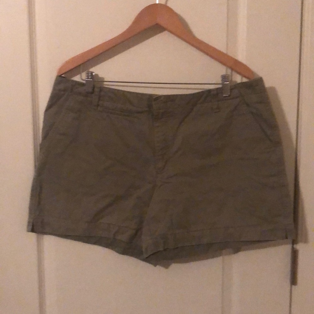 Old navy shorts sz 16